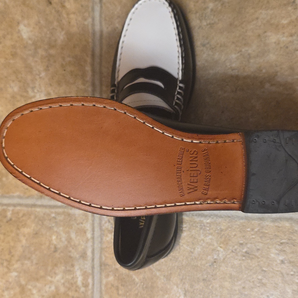 G.H. Bass & Co. Black and White Women's Penny Loafers - Picture 6 of 6